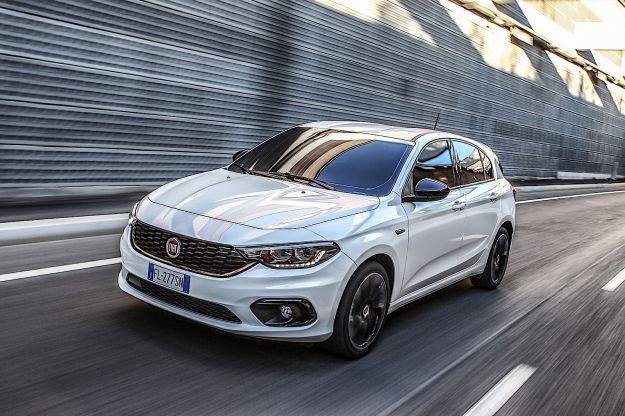 Fiat Tipo 5 porte con cambio automatico DDTC a doppia frizione a sei innesti.