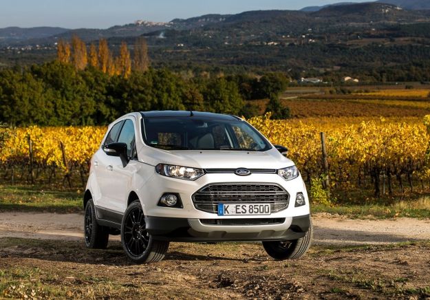 Ford Ecosport 2017 restyling: prezzi, motori e dettagli [FOTO]