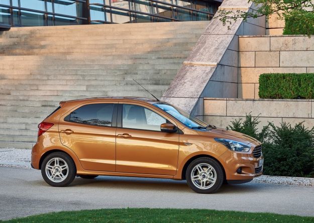 Nuova Ford Ka+ 2017: prezzi, motori e caratteristiche della 5 porte [FOTO]