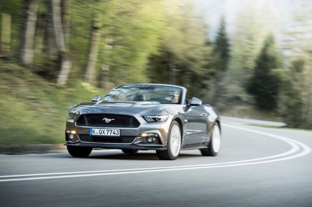 Ford Mustang Ecoboost: scheda tecnica, consumi e prova su strada [FOTO e VIDEO]