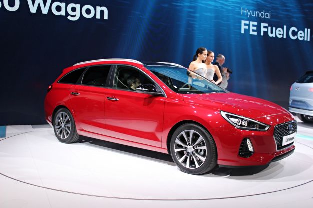 Nuova Hyundai i30 Wagon 2017: prezzi, uscita e dimensioni. Bagagliaio extralarge [FOTO]