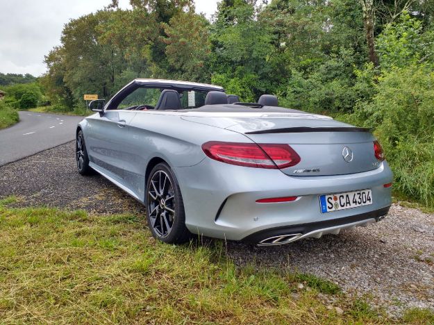 Mercedes C43 AMG Cabrio prova su strada