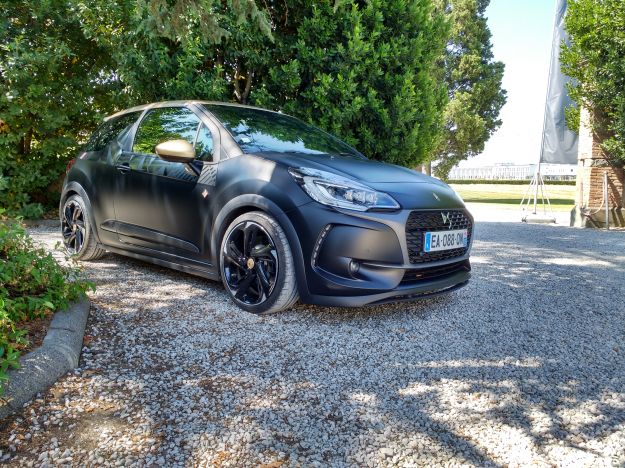 Prova su strada DS 3 Performance prezzo scheda tecnica