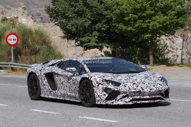 Lamborghini Aventador Roadster restyling