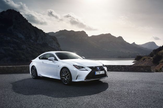 Lexus RC300h Hybrid (1)