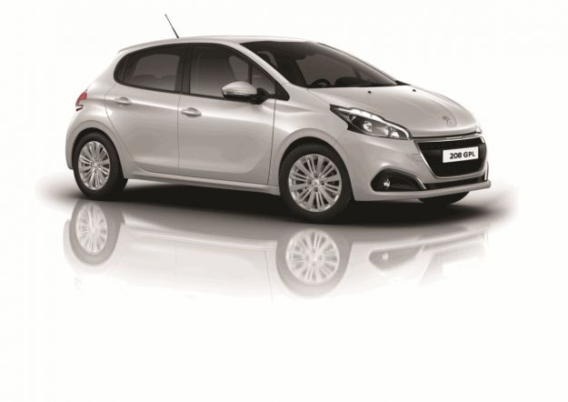 Peugeot 208 GPL 2017: prezzo e prestazioni con il PureTech da 82 CV [FOTO]