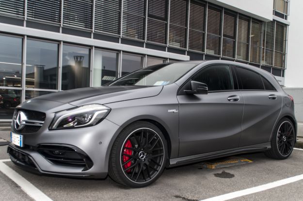 Mercedes A45 AMG 2017: prova su strada, prezzo, cavalli e scheda tecnica [FOTO]