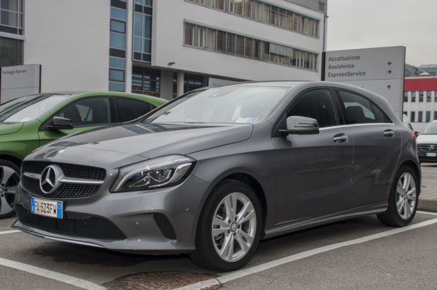 Nuova Mercedes Classe A 2017: prezzo, scheda tecnica e prova su strada [FOTO]