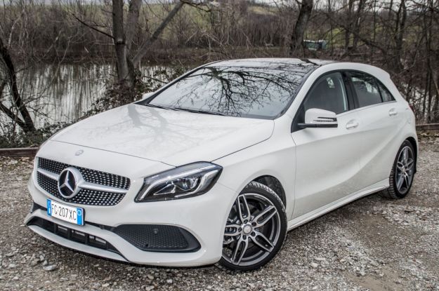Mercedes Classe A Next: prova su strada, allestimenti, prezzi e scheda tecnica [FOTO]
