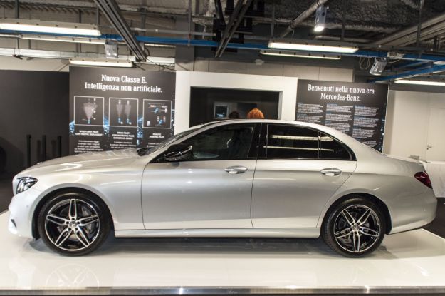 Mercedes Classe E 2016, prova su strada: prezzi, dimensioni e caratteristiche [FOTO]