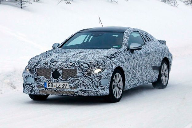 Mercedes Classe E Coupé, foto spia: le prime immagini della versione sportiva [FOTO]