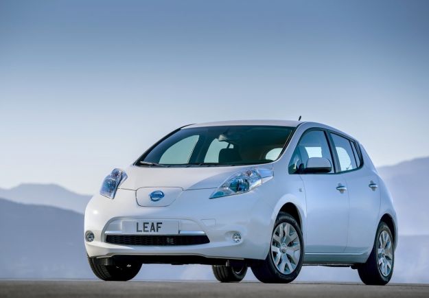 Nissan Leaf aggiornata negli USA, aspettando la seconda generazione [FOTO]