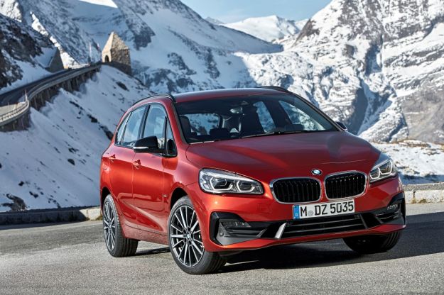 Nuova BMW Serie 2 Active Tourer 2018 restyling: motori e caratteristiche