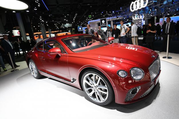 Nuova Bentley Continental GT 2017: scheda tecnica tra lusso e velocità [FOTO]