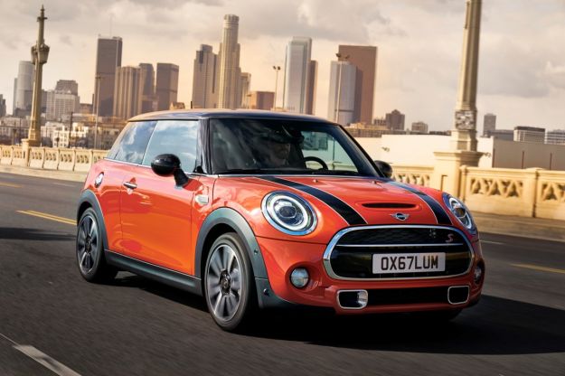 Nuova MINI 2018 restyling: motori con più spinta e consumi ridotti