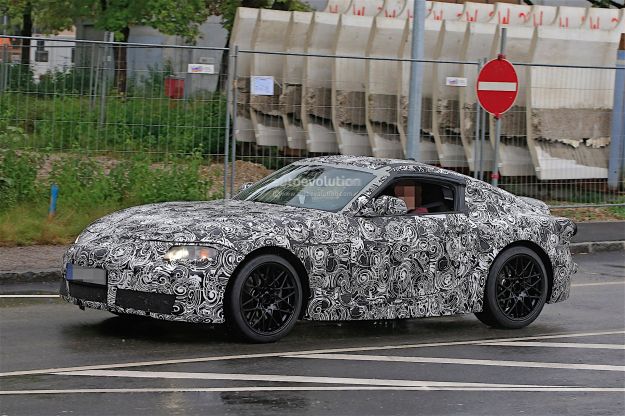 Nuova Toyota Supra, foto spia della coupé: arriverà nel 2018 [FOTO e VIDEO]