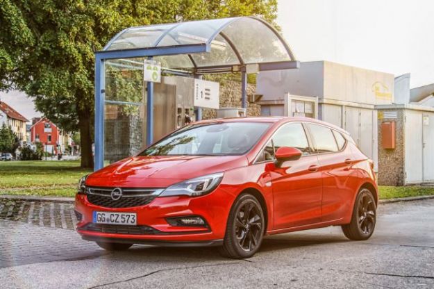 Opel Astra ecoM