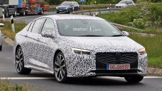 Opel Insignia OPC foto spia 1