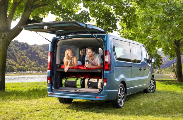 Opel Vivaro Life 2017: prezzo e scheda tecnica del Multispazio [FOTO]