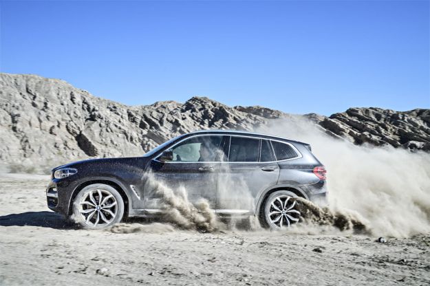 Nuova BMW X3 2018: svelate le caratteristiche, presentazione al Salone di Francoforte 2017 [FOTO]