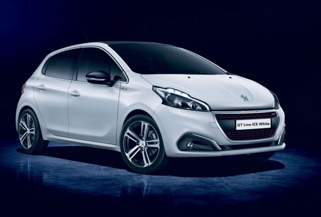 Peugeot 208 GT Line Ice White: bianco dinamico per la piccola francese