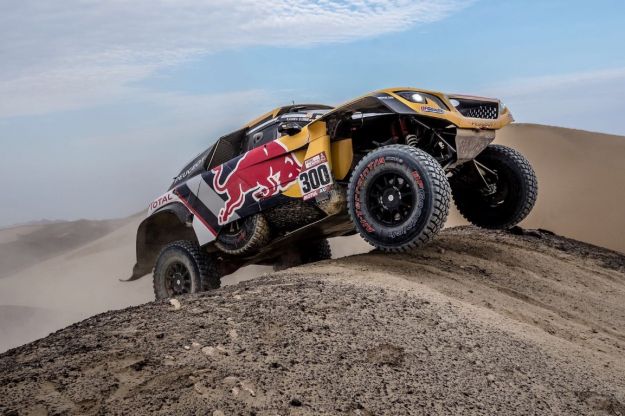 Dakar 2018, Peugeot mette in campo la prima tripletta a Pisco