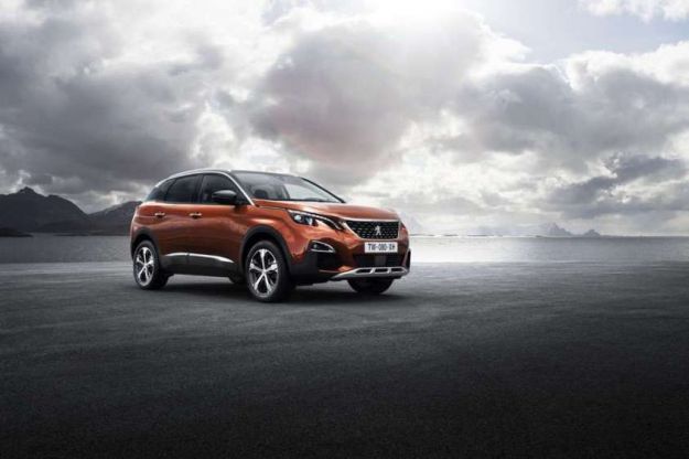Auto dell’anno 2017: Peugeot 3008 va a vincere il titolo Car of The Year [FOTO]