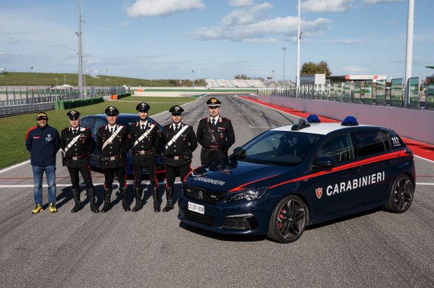 Andreucci ed i Carabinieri: insieme con la Peugeot 308 GTi
