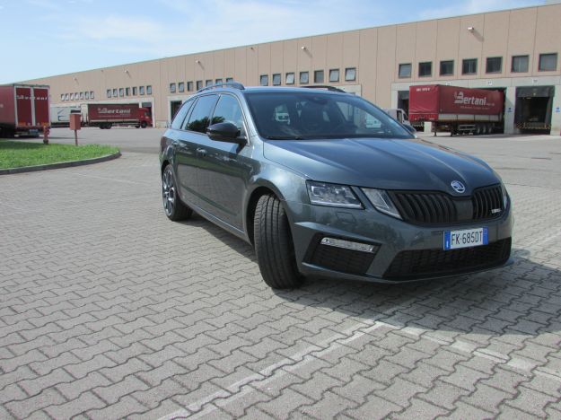 Prova su strada Skoda Octavia Wagon RS