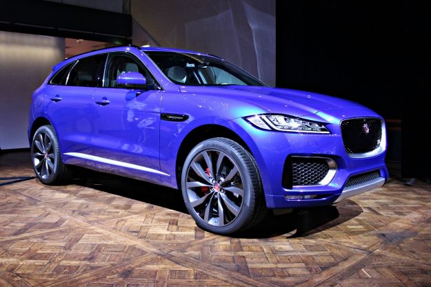 Jaguar F-Pace 2017: prezzo, dimensioni, interni, motori e anche R-Sport [FOTO]