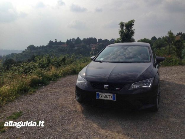 Seat Leon Cupra 2015, prova su strada: motore da 280 cavalli e prestazioni notevoli [FOTO e VIDEO]