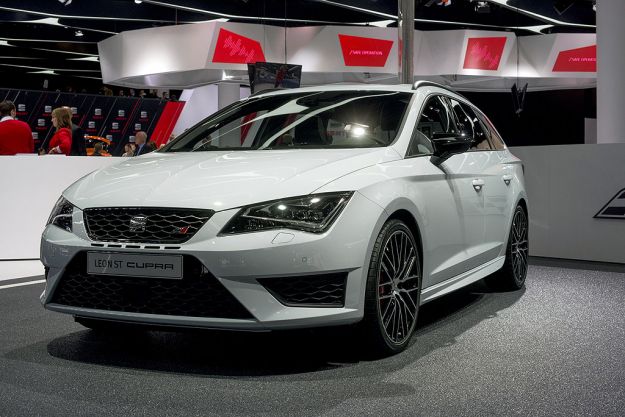 Seat Leon Cupra 2016: prezzo di listino e motore da 290 cavalli [FOTO]