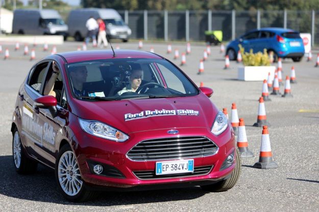 Sicurezza stradale giovani, Ford Driving Skills for Life