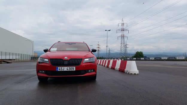 Skoda Superb: l’ammiraglia del Gruppo VW ed i suoi sistemi ADAS
