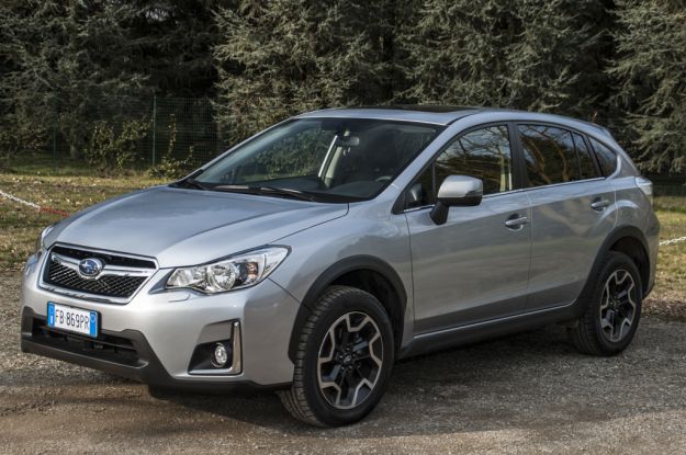 Subaru XV 2017: prezzo, prova su strada, dimensioni e interni [FOTO e VIDEO]