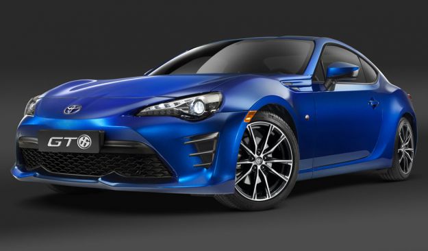 Toyota GT86 2017: interni, prestazioni, consumi e prezzo del restyling [FOTO]