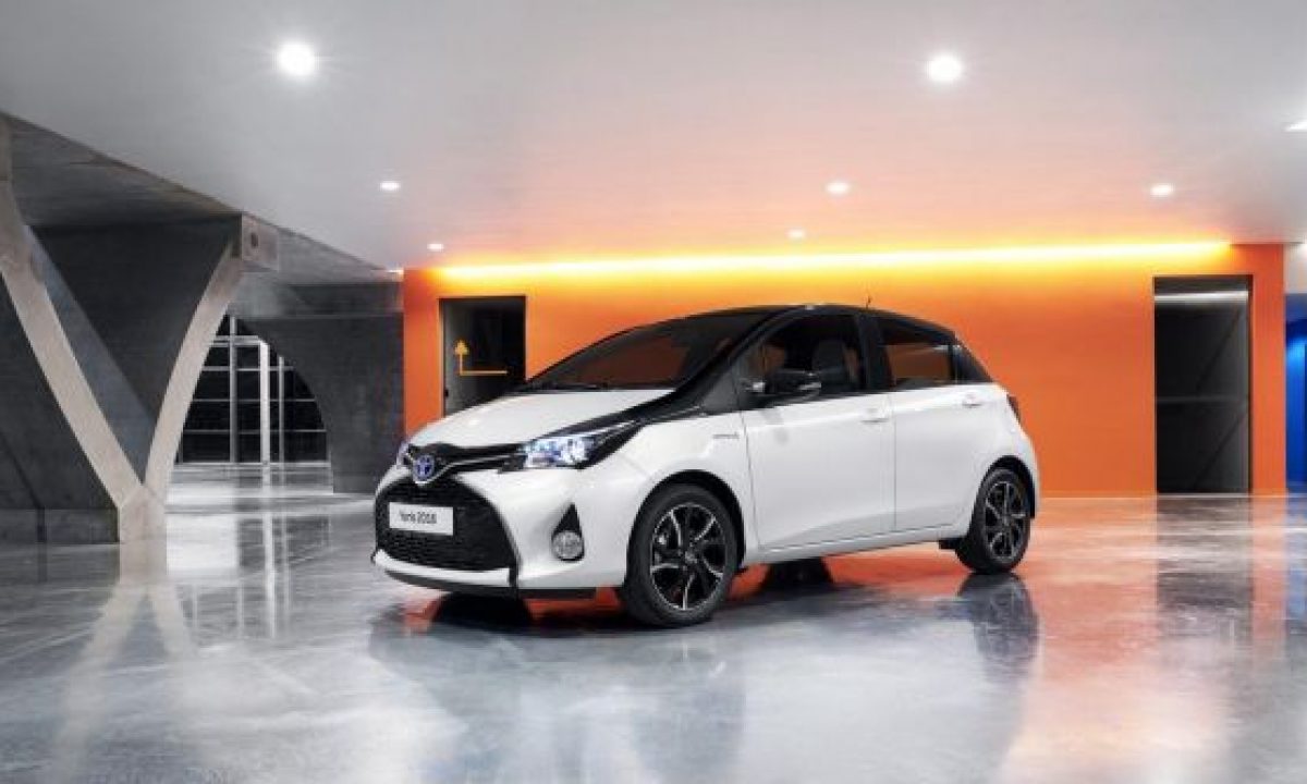 Toyota Yaris 2016 Al Salone Di Francoforte: Arriva Anche Il Bicolore Sulla Bi-Tone [Foto] | Allaguida