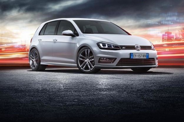 Volkswagen Golf Sport Edition 2016: prezzo, prestazioni e scheda tecnica [FOTO]
