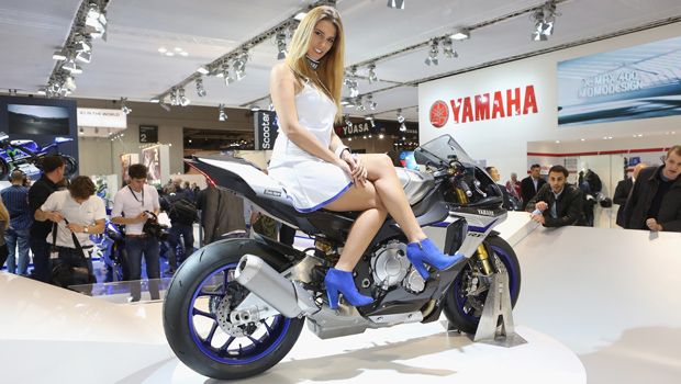 Yamaha_R1M_2015_Eicma