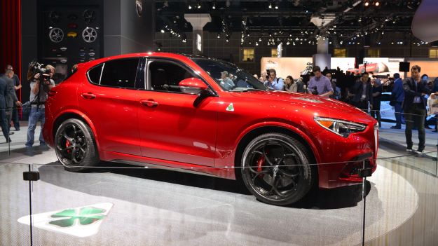 Alfa Romeo Stelvio Quadrifoglio, ordini aperti: prezzo, dimensioni e uscita [FOTO e VIDEO]