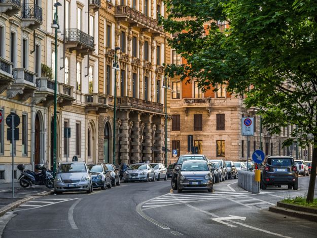 Blocco del traffico: stop alle auto, ecco orari e divieti città per città
