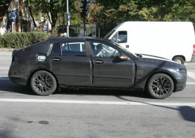 Nuova BMW Serie 5: foto spia