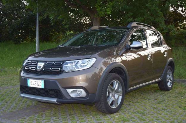 dacia sandero stepway 2017 prova su strada