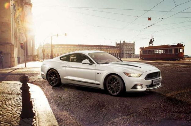 ford mustang black shadow