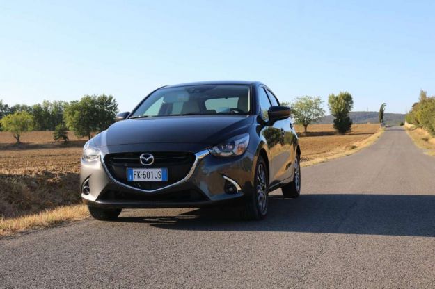 frontale mazda 2 2017