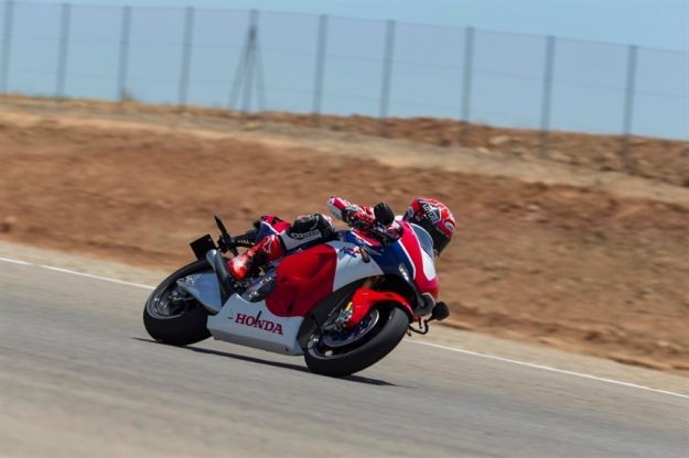 Honda RC213V-S: prezzo e scheda tecnica della MotoGP stradale [FOTO]