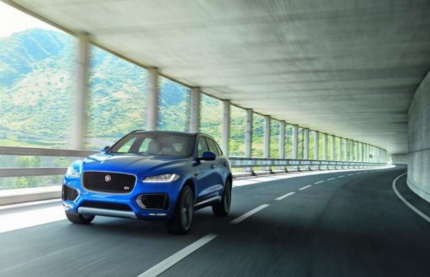 Jaguar F-Pace 2017: prova su strada, prezzo e dimensioni. Anche da 240 cv [FOTO]