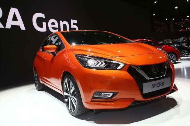 nissan al salone di parigi 2016