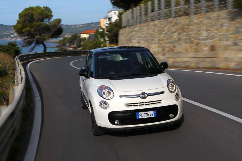 Fiat 500L, frontale 2