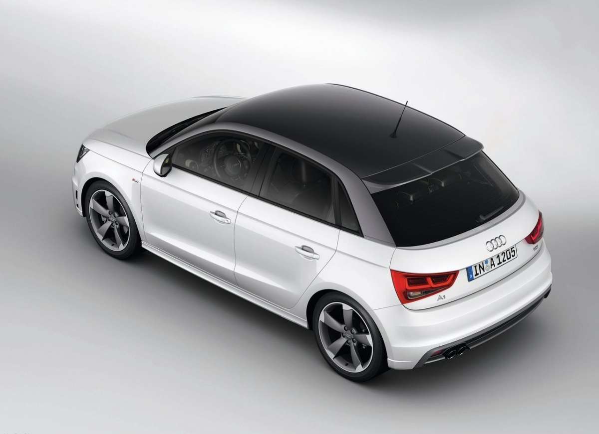 Audi A1 Sportback bianca dall'alto